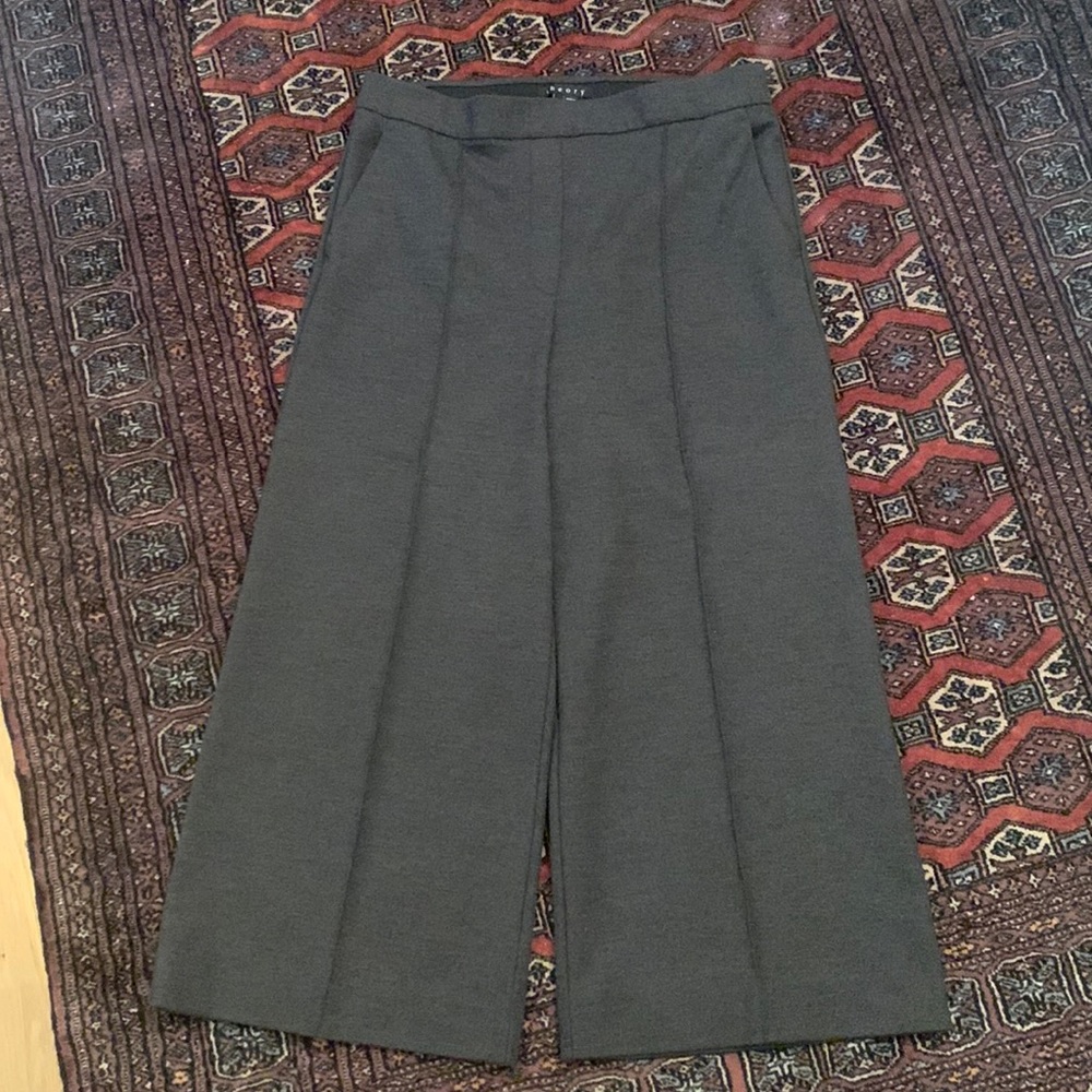 Theory wide wool gray cropped pants size medium